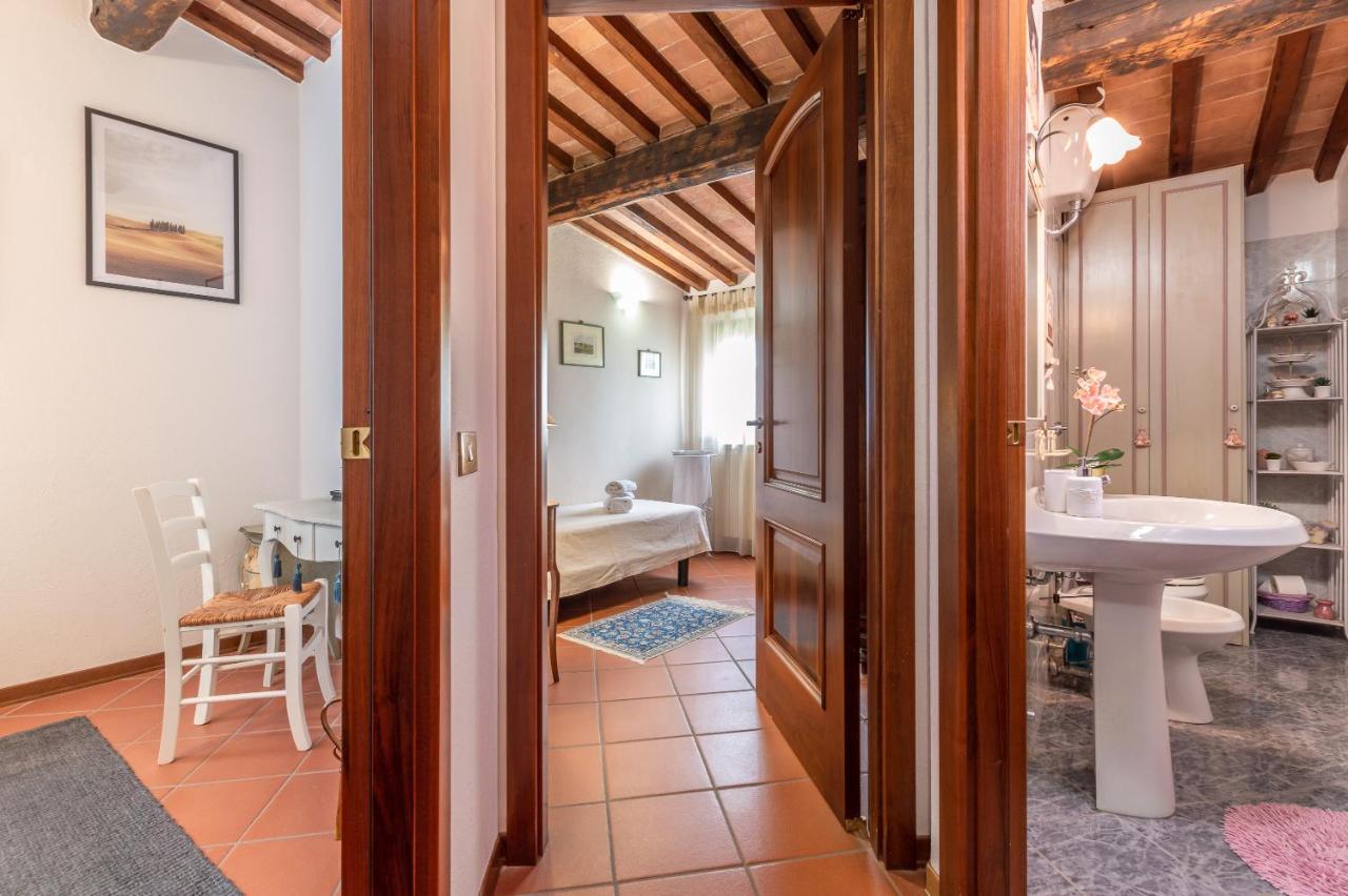 Tuscany Balcony: Crete Senesi Касетта Экстерьер фото