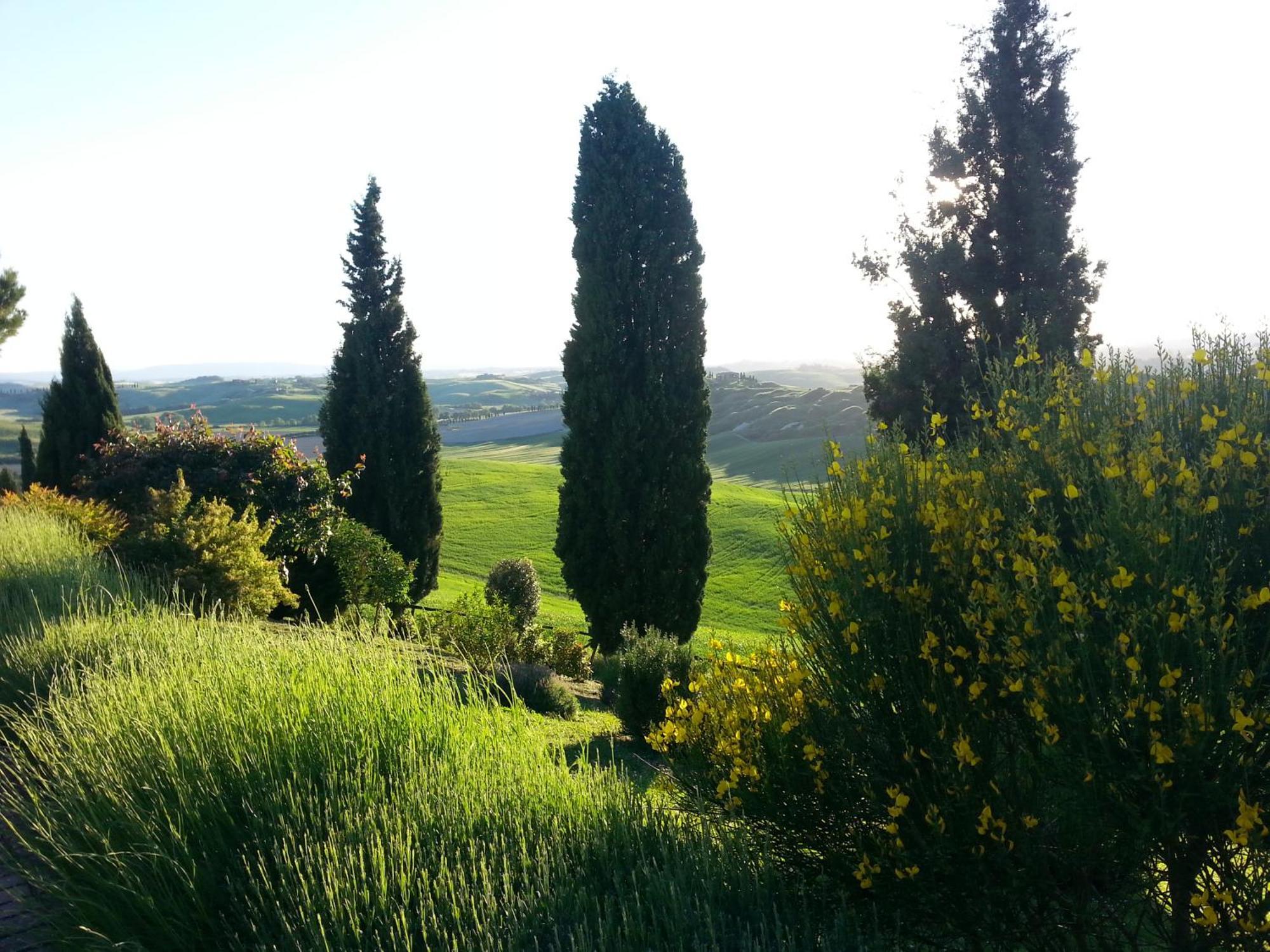 Tuscany Balcony: Crete Senesi Касетта Экстерьер фото